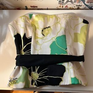 Sooo cute Strapless SILK top with silk tie size 6